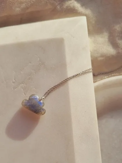 The labradorite 'megh' cloud pendant, a stone of magic. Its powerful vibrations make it a wonderful tool for meditation and connecting with your intuition.