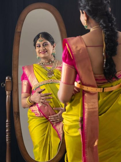 A beautiful reflection. This shot captures the serene and happy look I created for this special maternity photoshoot, designed to make the mom-to-be feel her absolute best.