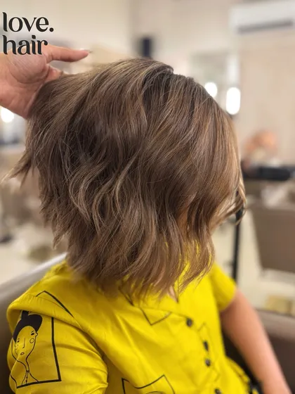 A close-up of the mocha mousse bob, showing the texture and color blend.