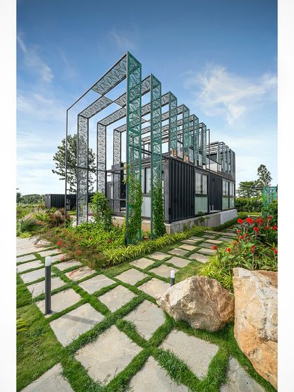 The Future of Living: Container & Prefab Homes photo 6
