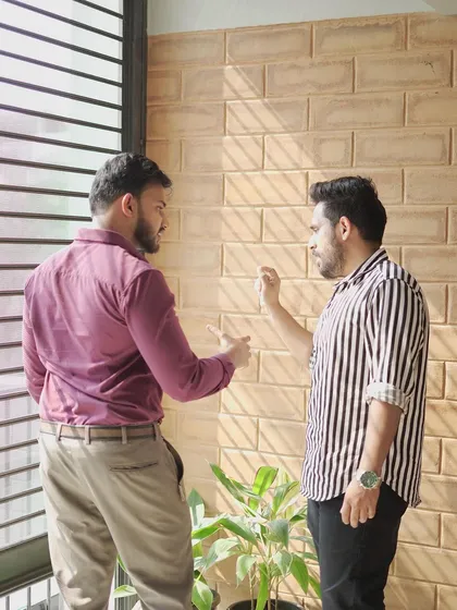 A candid shot of my discussion with Salman Surfs. We believe in building strong relationships with architects and designers.