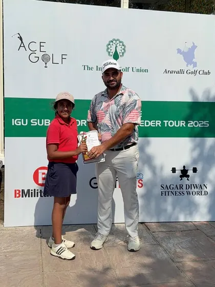 Aadya Kaushal receives her 2nd Runner-Up trophy at the IGU Junior North Zone Tournament in Faridabad.