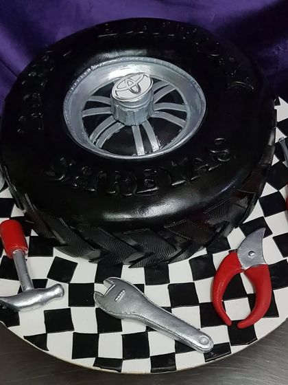 3D Sculpted & Novelty Cakes photo 10