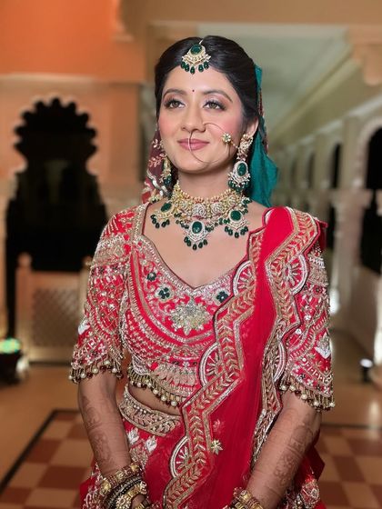 Elegant Bridal Buns & Updos photo 25