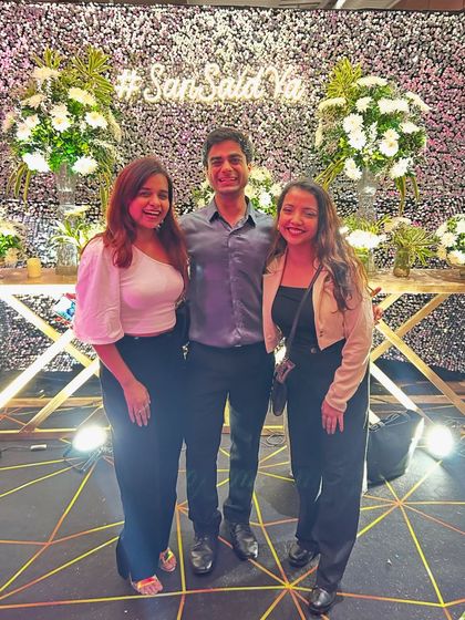 Another happy client from a wedding that was the perfect start to our season. It's always great to meet old clients at new events.