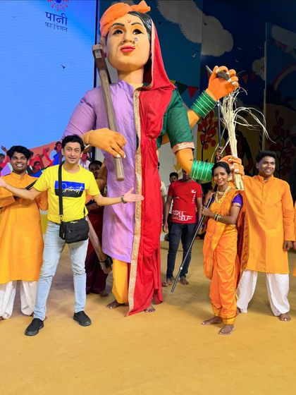 Another angle of the Bali Raja puppet, designed to be operated by multiple performers. The entire piece was crafted by hand in our studio, from the internal structure to the final paint and costume details.