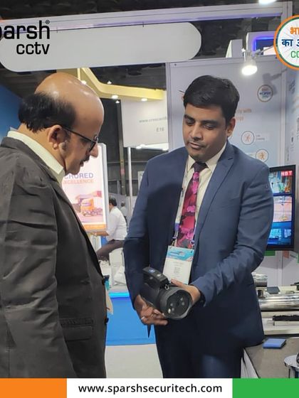 A one-on-one demonstration of a thermal camera for a visitor at the Maritime India Exhibition. I focus on providing tailored solutions for specific industry needs.