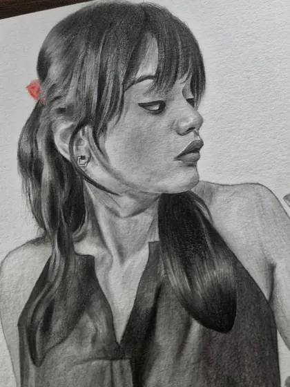 A unique commissioned portrait with a creative pose. I am open to working on artistic compositions to create a special piece.
