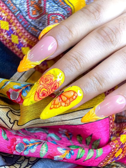 Celebrate with Style: Festive Nail Designs photo 12