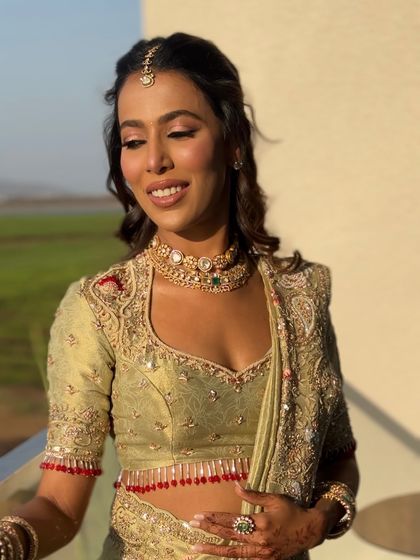 Modern & Fusion Saree Styles photo 31