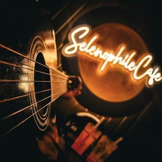 Selenophile Cafe