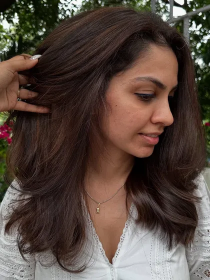 It’s always an honor when a client chooses me for their first-ever hair color. We kept it subtle and natural with these delicate highlights on a dark base for a gentle introduction to the world of color.