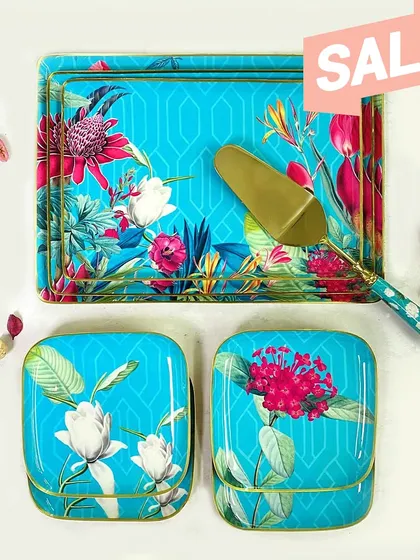 Our Chilean Deco collection is perfect for leaving a lasting impression. This gift set, featuring a tray and matching canisters, is on sale for a limited time, offering timeless beauty and luxury.