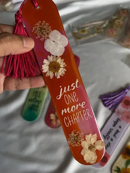 Another "Just one more chapter" bookmark, because it's such a mood.