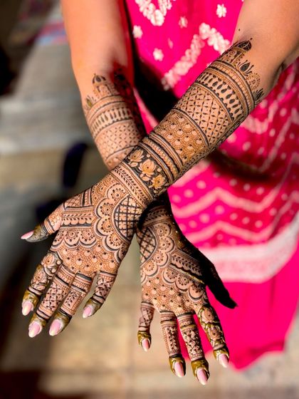Mitali - Mehendi for Special Occasions Exquisite Bridal Mehendi photo 43