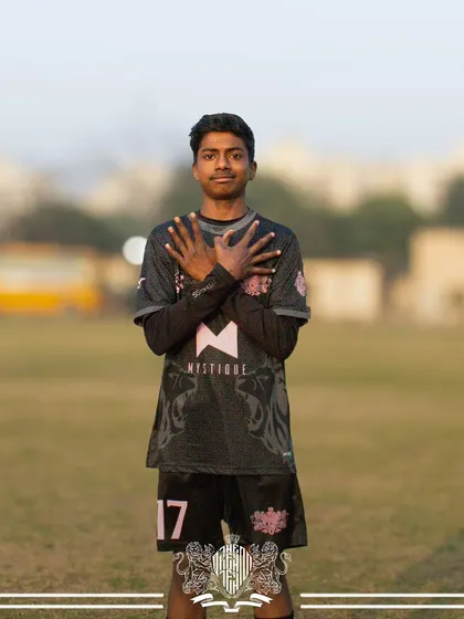 U17 Lion, a sign of solidarity.
