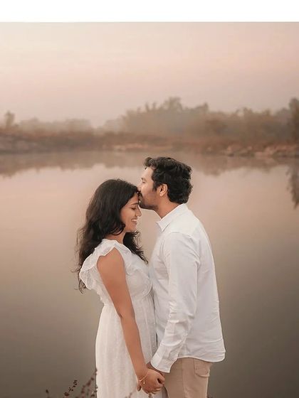Bangalore Photographers - Pre-Wedding & Couple Photoshoots Earthy Elegance: Lakeside & Nature Shoots photo 15