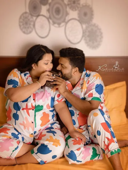 A simple, shared moment over a piece of chocolate. It's these small, authentic interactions that I love to capture, as they truly reflect a couple's connection.