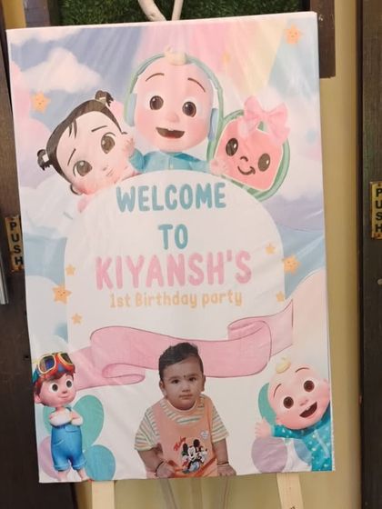 Entrances & Decor Details photo 9