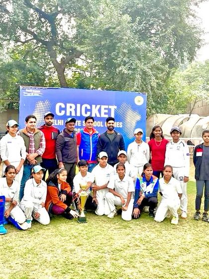 The full U-19 girls team with their trophy from the Delhi State School Games.