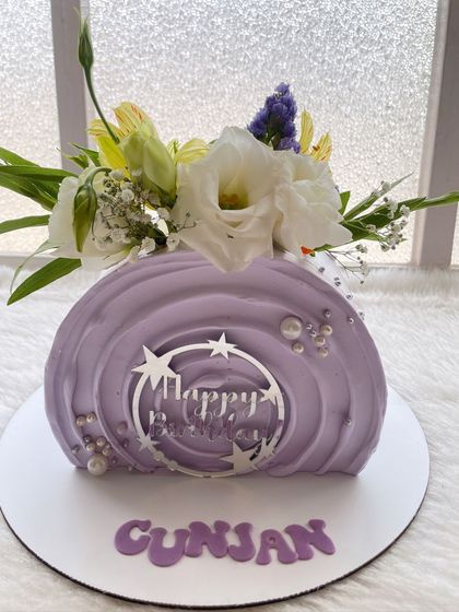 Drishtii Anandd - Custom Celebration Cakes Elegant & Floral Cakes photo 22