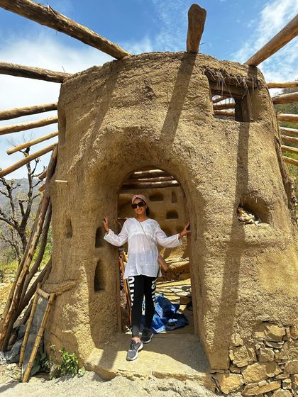 Exploring the unique and earthy architecture at the Phool Chatti Ashram in Rishikesh. There is so much history and spirit in these places.