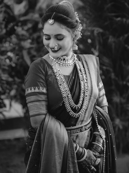 Maharashtrian Brides: The Nauwari & Paithani Look photo 5