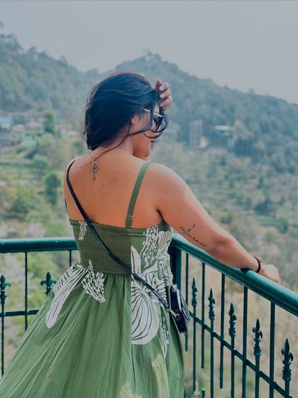 Priyanshi Khandelwal - Personal Fashion Styling Style on the Go: Travel & Vacation Looks photo 40