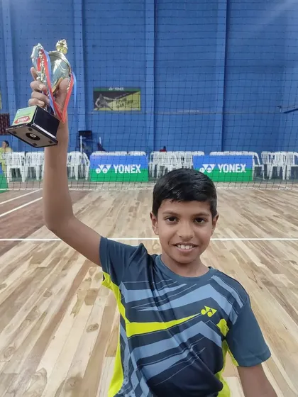 Pratham celebrating his runner-up trophy at the sub-junior state level tournament in Sangli. His performance in the U-11 category was outstanding.