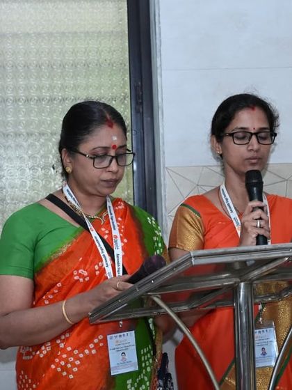 Our event anchors at the podium, guiding the flow of the competition with clarity and professionalism.