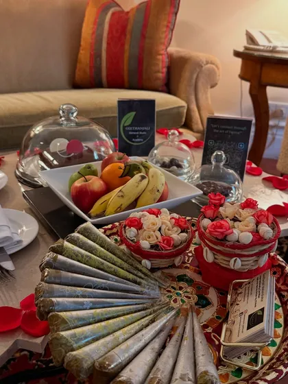 My setup for an elite bridal service at a hotel. I always come prepared with my fresh, handmade organic henna cones and aftercare products to give my clients the best experience.