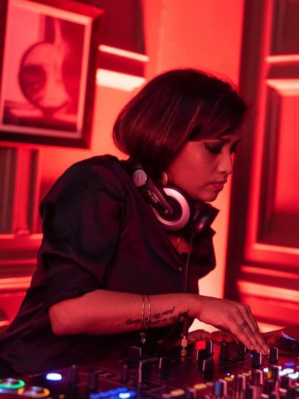 Dianna - Live DJ Performance Peak-Hour Club Nights photo 9