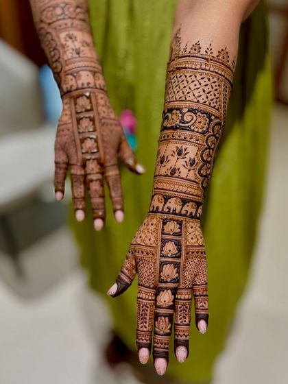 Mitali - Mehendi for Special Occasions Exquisite Bridal Mehendi photo 74