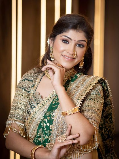 Elegant Maharashtrian Brides photo 26