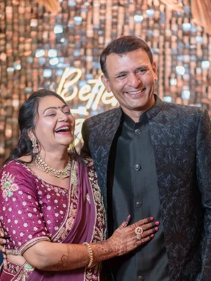 It’s not just about the bride; it’s about the whole family. I loved creating this elegant and joyful look for the mother of the groom. My goal is always to make sure moms feel beautiful and confident, with makeup that enhances, not hides. ❤️