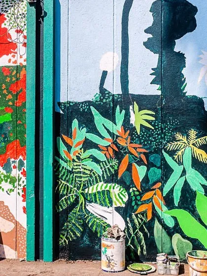 We were thrilled to collaborate with artist Viraag Desai on this 800 sqft botanical mural for the Burhani College campus revamp. Art is a powerful element to integrate into a landscape design.