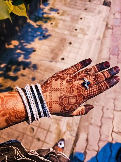 Another angle of the dark stain, showing its beauty in outdoor lighting.