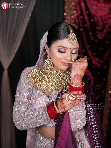 This image shows the complete harmony of makeup, jewelry, and attire. My course emphasizes creating a cohesive and breathtaking final look for the bride.