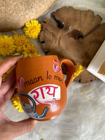 "Maan lo meri Rai, Ishq se behtar hai Chai." Another fun design from our terracotta mug collection.