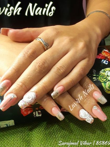 Another view of a gorgeous 3D floral bridal set, showing how the design looks from a different angle.