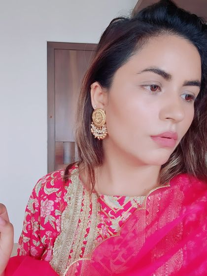 Ethnic Elegance: Sarees, Suits & Gowns photo 8