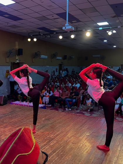 Dynamic Yoga Performances for Events photo 9