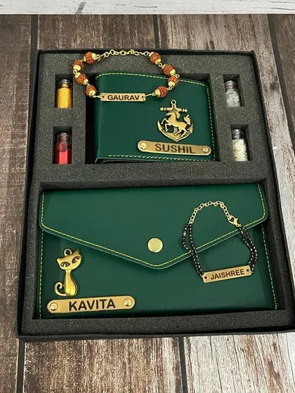The bhai-bhabhi wallet and rakhi combo shown in a stylish green leather finish.