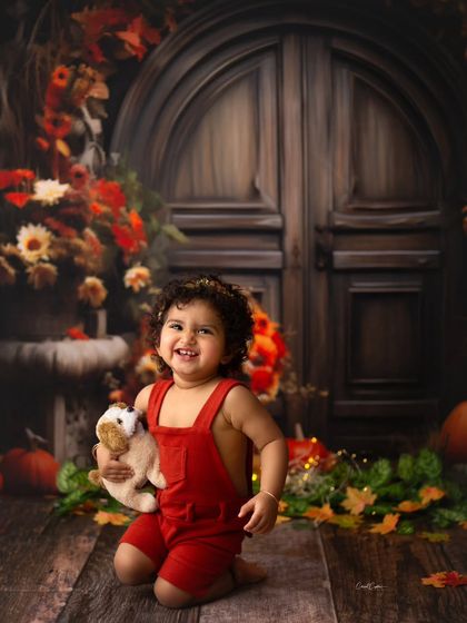 Love at first sight. I can't explain how much my heart melts when I get to see amazing giggles and smiles throughout a session like this.