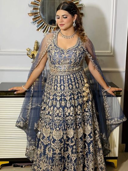 A final, stunning shot of this reception glam look.