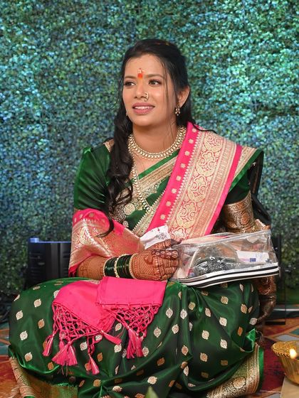 Traditional Engagement & Sakharpuda Looks photo 11