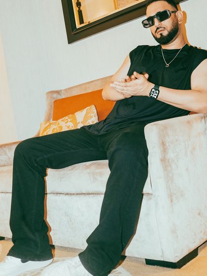 Unfortunately for my haters, I’ll once again be living my best life this weekend. A few shots from a hotel room session before a gig.