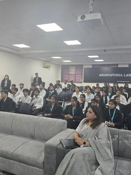 A view of the packed auditorium at Anangpuria Law School. The enthusiasm of these young legal minds to learn about sensitive laws like POCSO is truly heartening.
