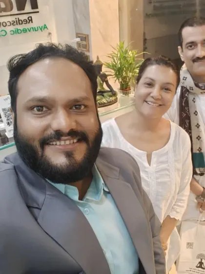 A selfie with actors Sucheta Khanna and Biji Pandey after their consultation. We are proud to be a clinic chosen by those who value quality and credibility.