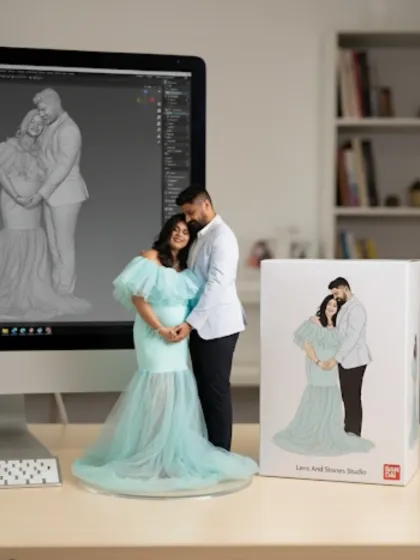 From a tender moment during your maternity photoshoot to a stunning 3D portrait statue for your desk. I capture the details of your outfits and expressions to create a perfect, full-color miniature of your special memory.